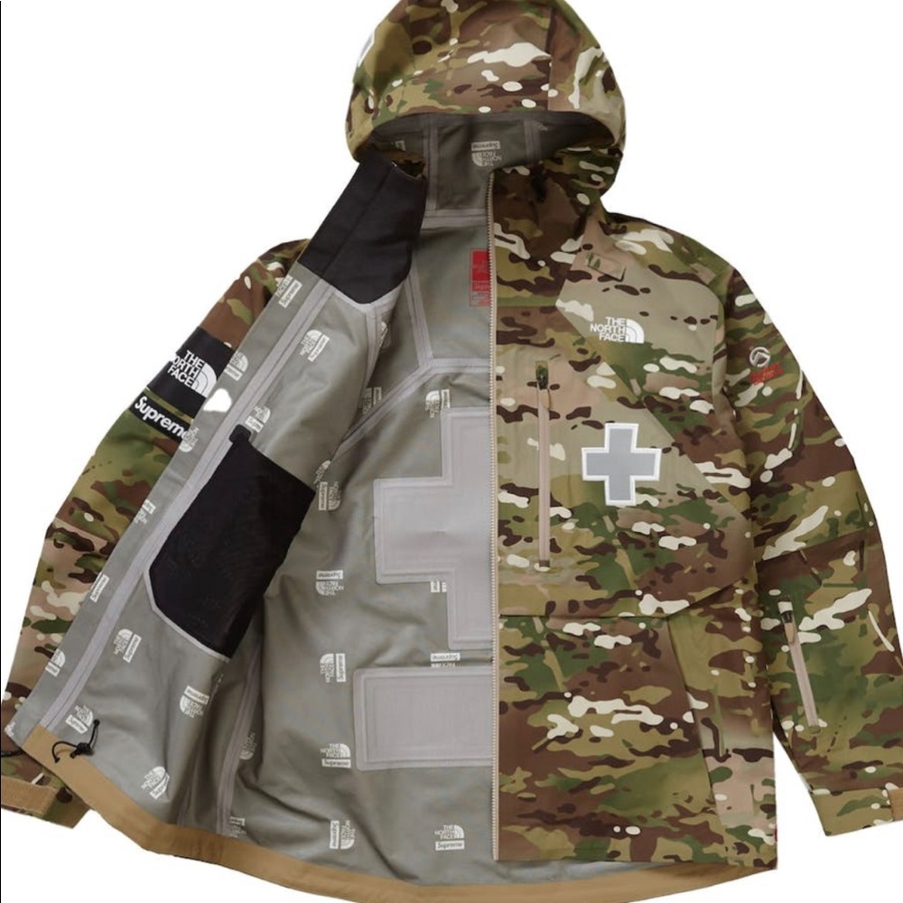 NEW Supreme North Face Summit Jacket Large